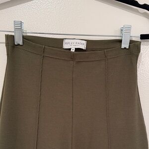 Ripley Rader Olive Cropped Women's Pants